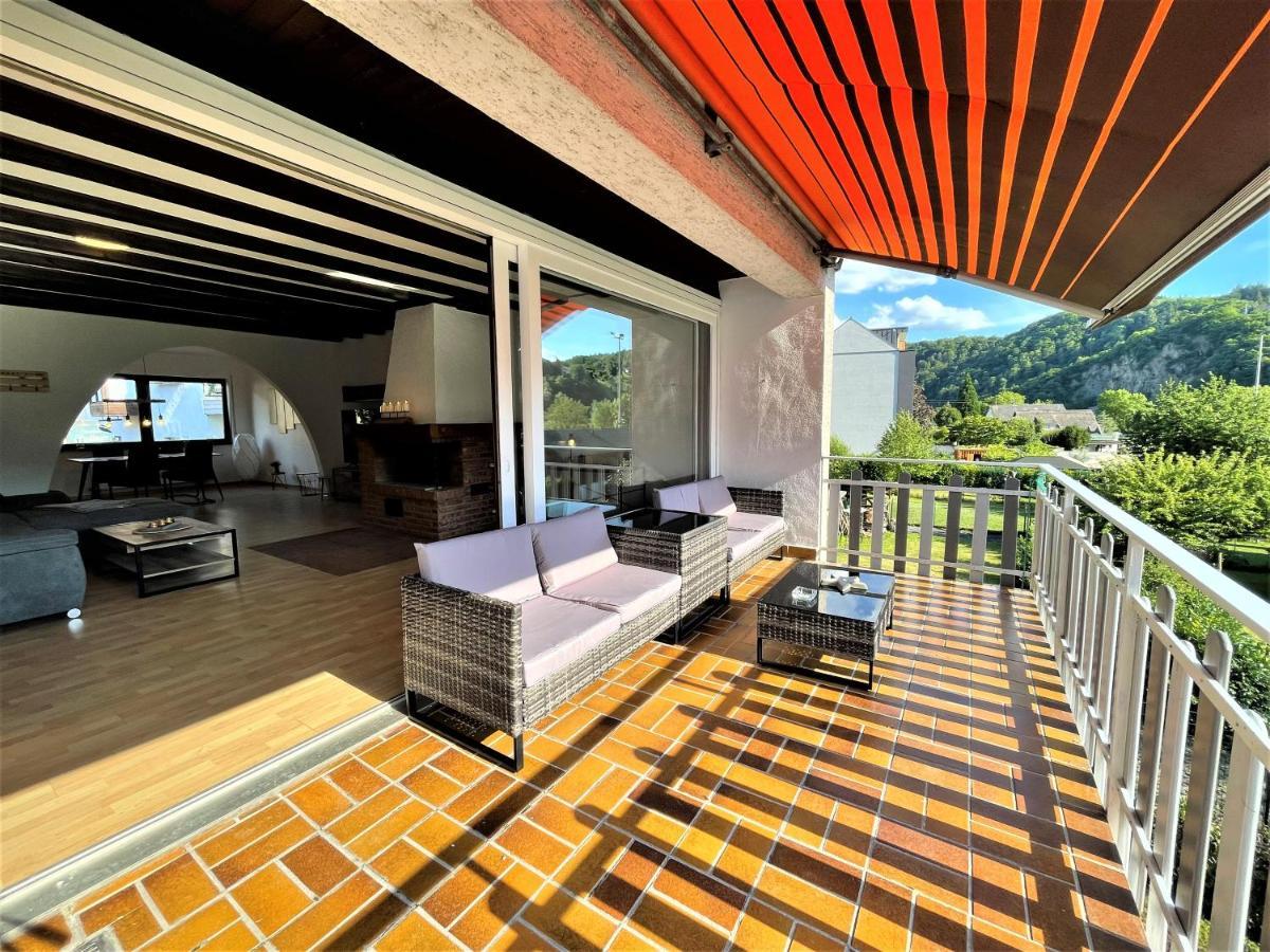 Traumaussicht Kamin Balkon Burgblick 65 Zoll Tv Netflix Sky Joyn Lindenplatz Διαμέρισμα Bullay Εξωτερικό φωτογραφία